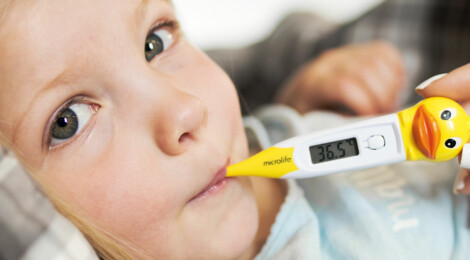 microlife-fever-kidthermometer-measurement