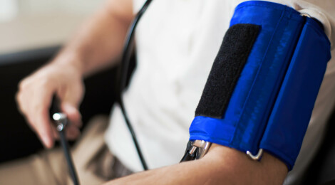 InUse_AG1-20_man-cuff-detail